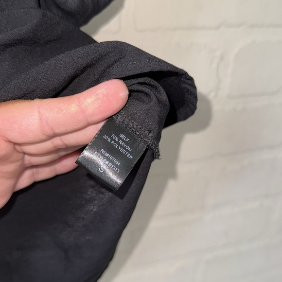 Tuckernuck Scottie shirt Black short sleeve cuffed blouse top small flap pockets - Picture 5 of 9